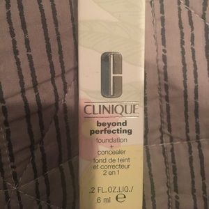 Clinique Beyond Perfecting Foundation + Concealer